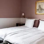 Hamlet Hotel 3*