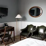 Hamlet Hotel