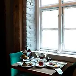 Hamlet Hotel