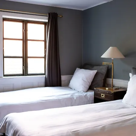 Отель Hamlet 3*